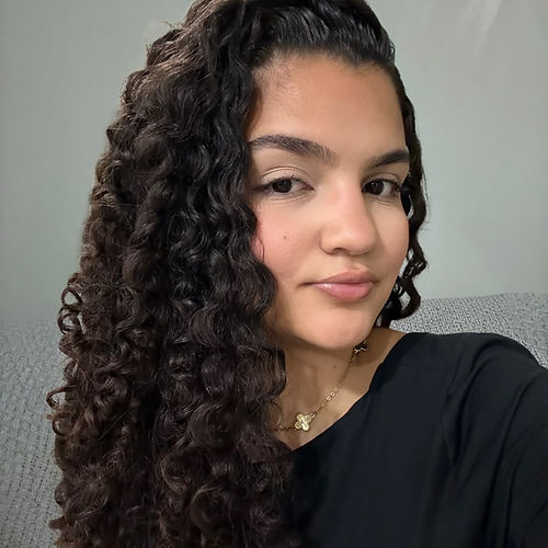 Ana Beatriz Souza
